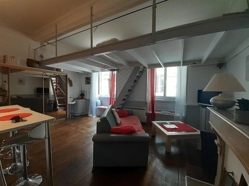 Apartamento Coquet Studio En Mezzanine Nuit Pour 2 Personnes Saint-Girons  Exterior foto