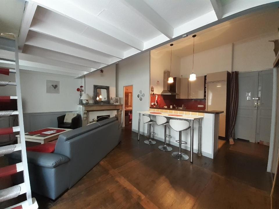 Apartamento Coquet Studio En Mezzanine Nuit Pour 2 Personnes Saint-Girons  Exterior foto