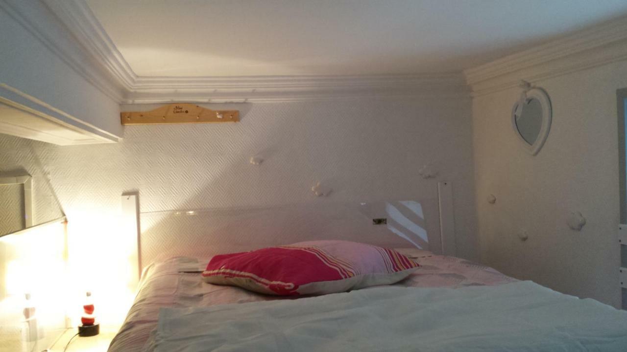Coquet Studio En Mezzanine Nuit Pour 2 Personnes Saint-Girons  Exterior foto